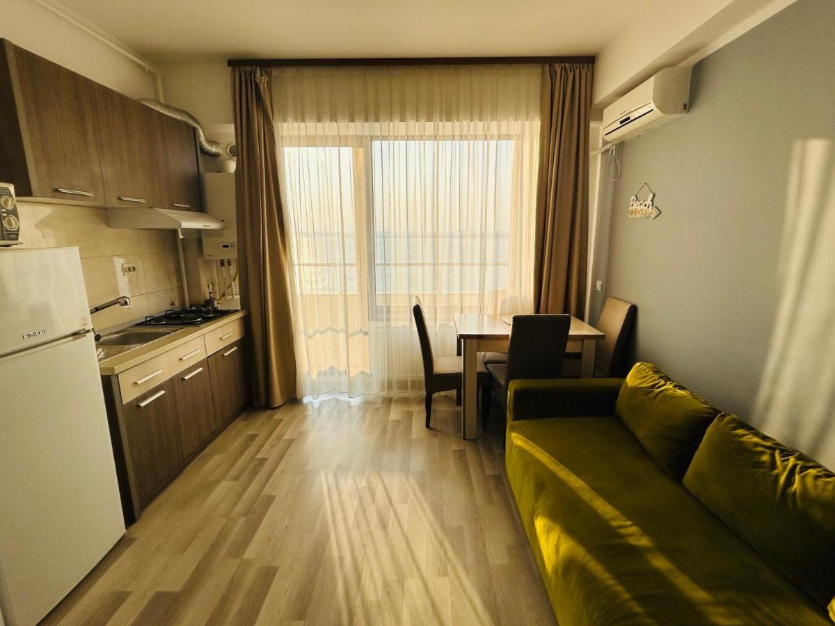 Catalina Summerland Apartaments Mamaia Nord Exterior photo