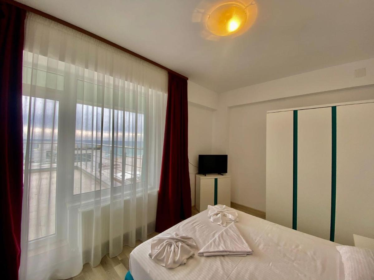 Catalina Summerland Apartaments Mamaia Nord Exterior photo