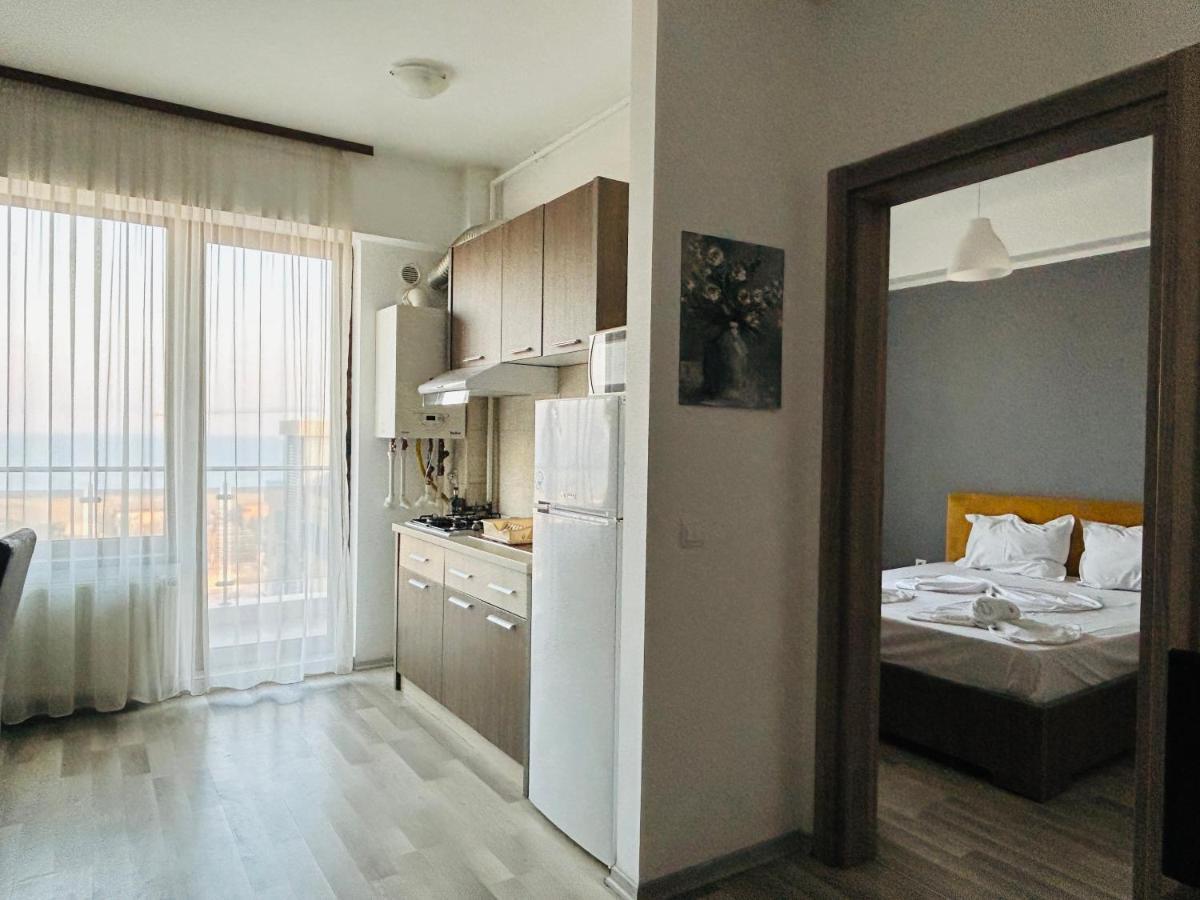 Catalina Summerland Apartaments Mamaia Nord Exterior photo