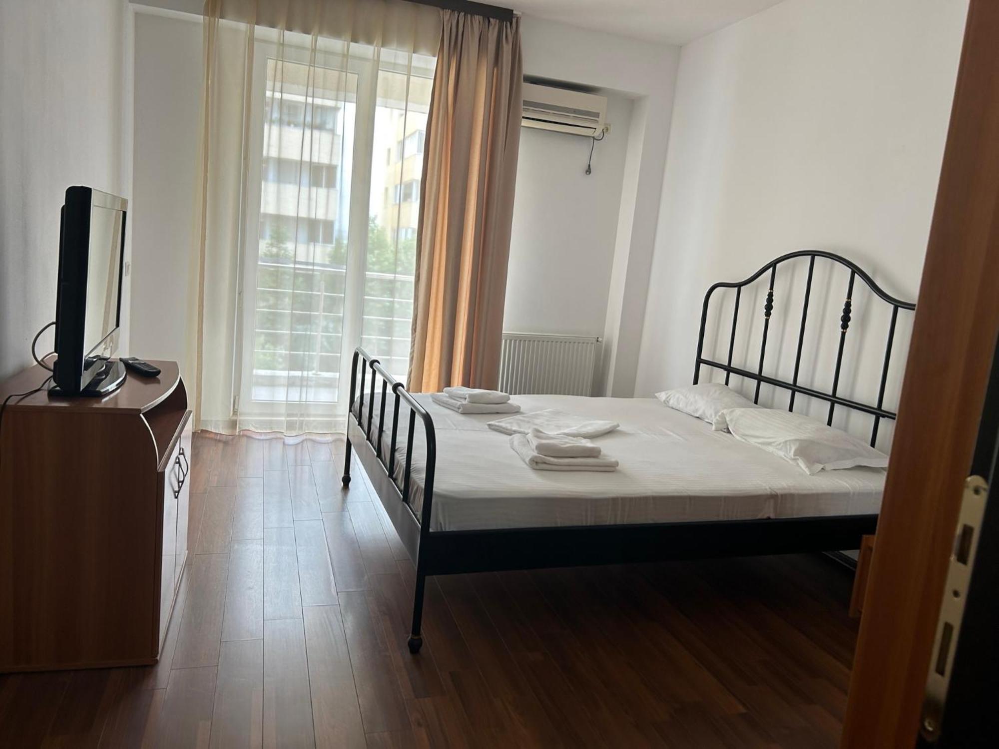 Catalina Summerland Apartaments Mamaia Nord Exterior photo