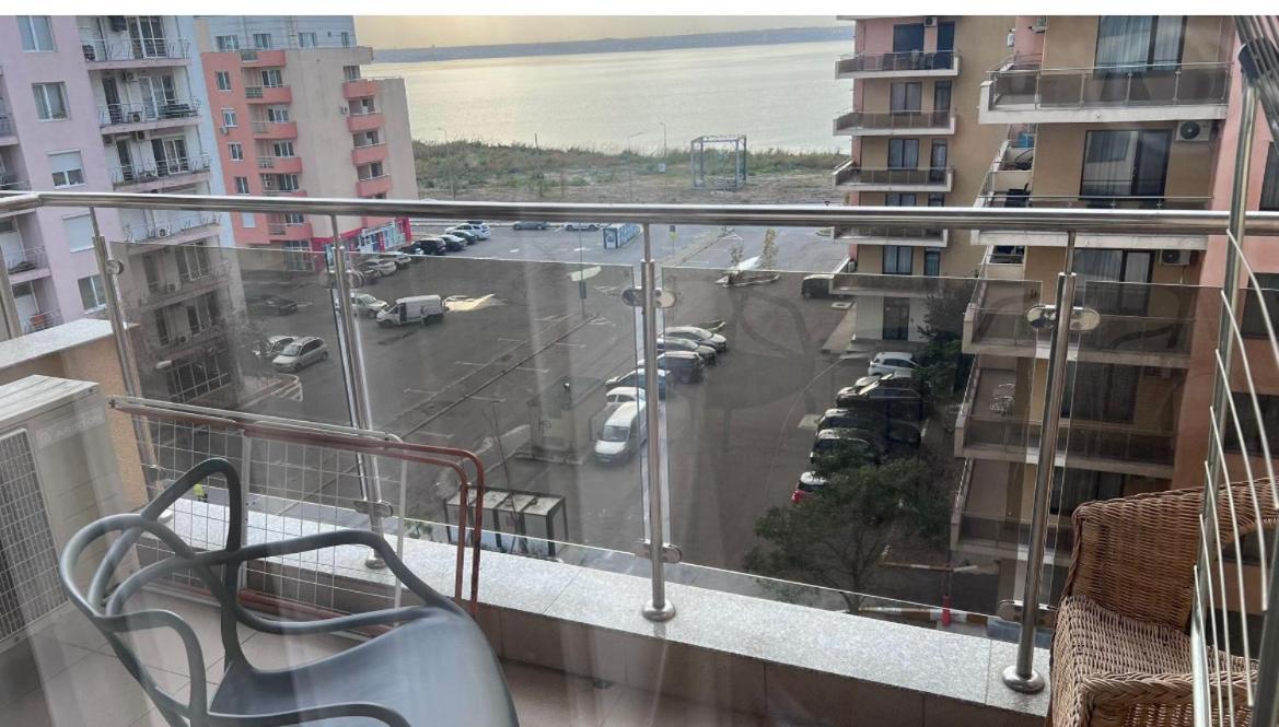 Catalina Summerland Apartaments Mamaia Nord Exterior photo