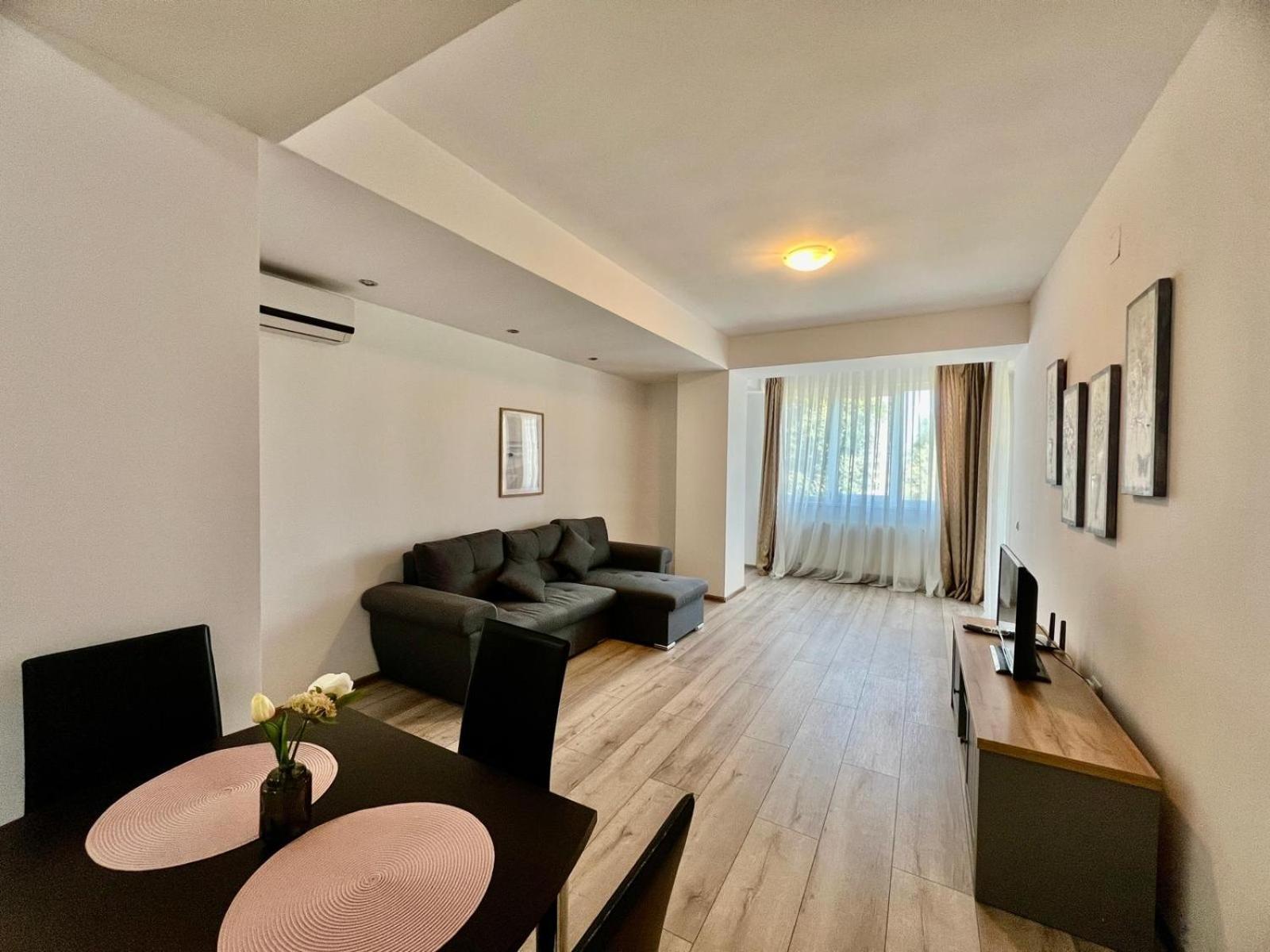 Catalina Summerland Apartaments Mamaia Nord Exterior photo