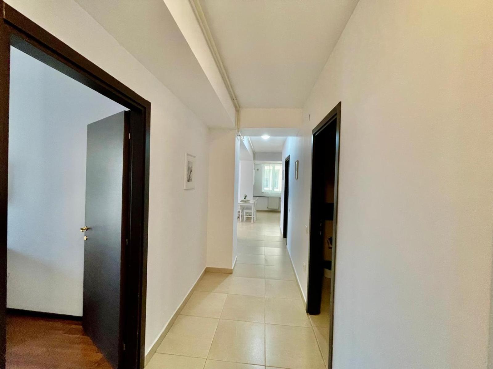 Catalina Summerland Apartaments Mamaia Nord Exterior photo