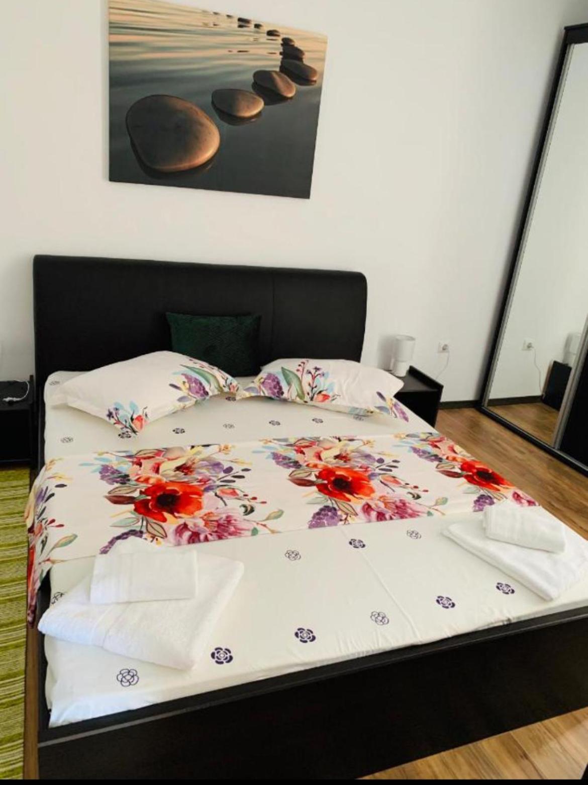 Catalina Summerland Apartaments Mamaia Nord Exterior photo